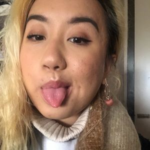 Meet your Posher, Lilly